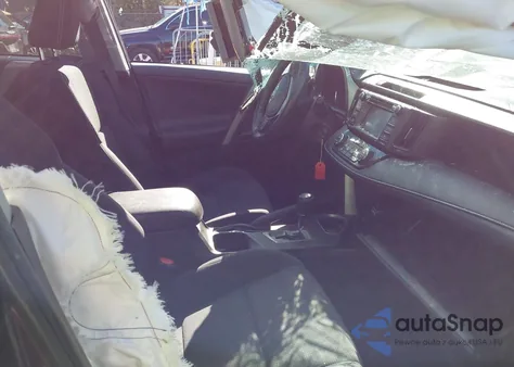 2016 Toyota Rav4 Xle z USA, uszkodzony, nr VIN 2T3WFREV7GW280698